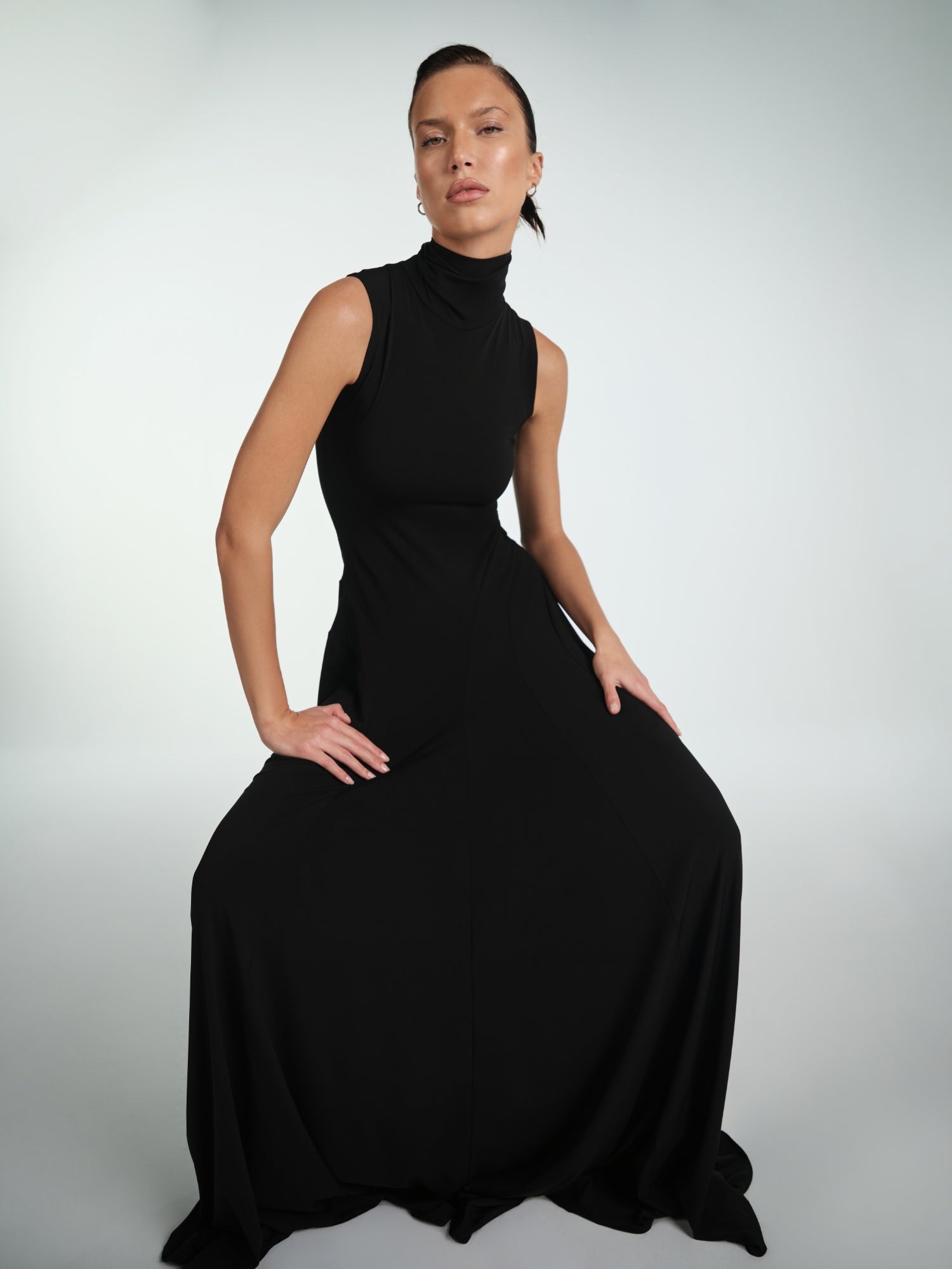 BLACK MAXI ELBISE WITH DRAPES