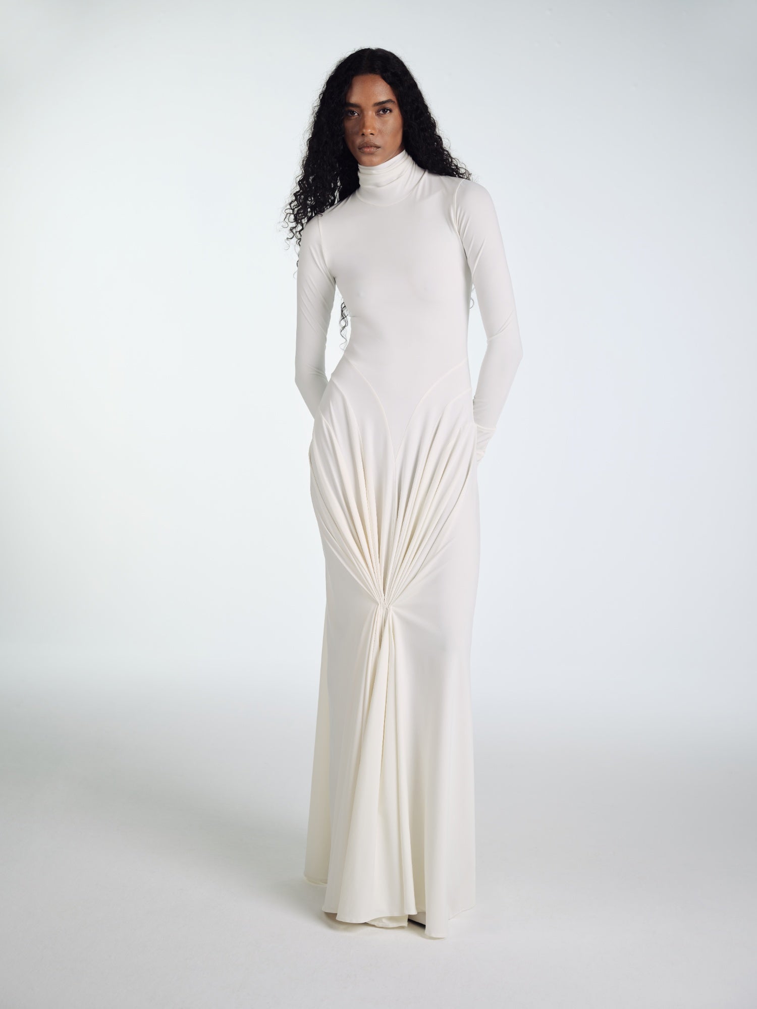 WHITE MAXI ELBISE WITH DRAPES