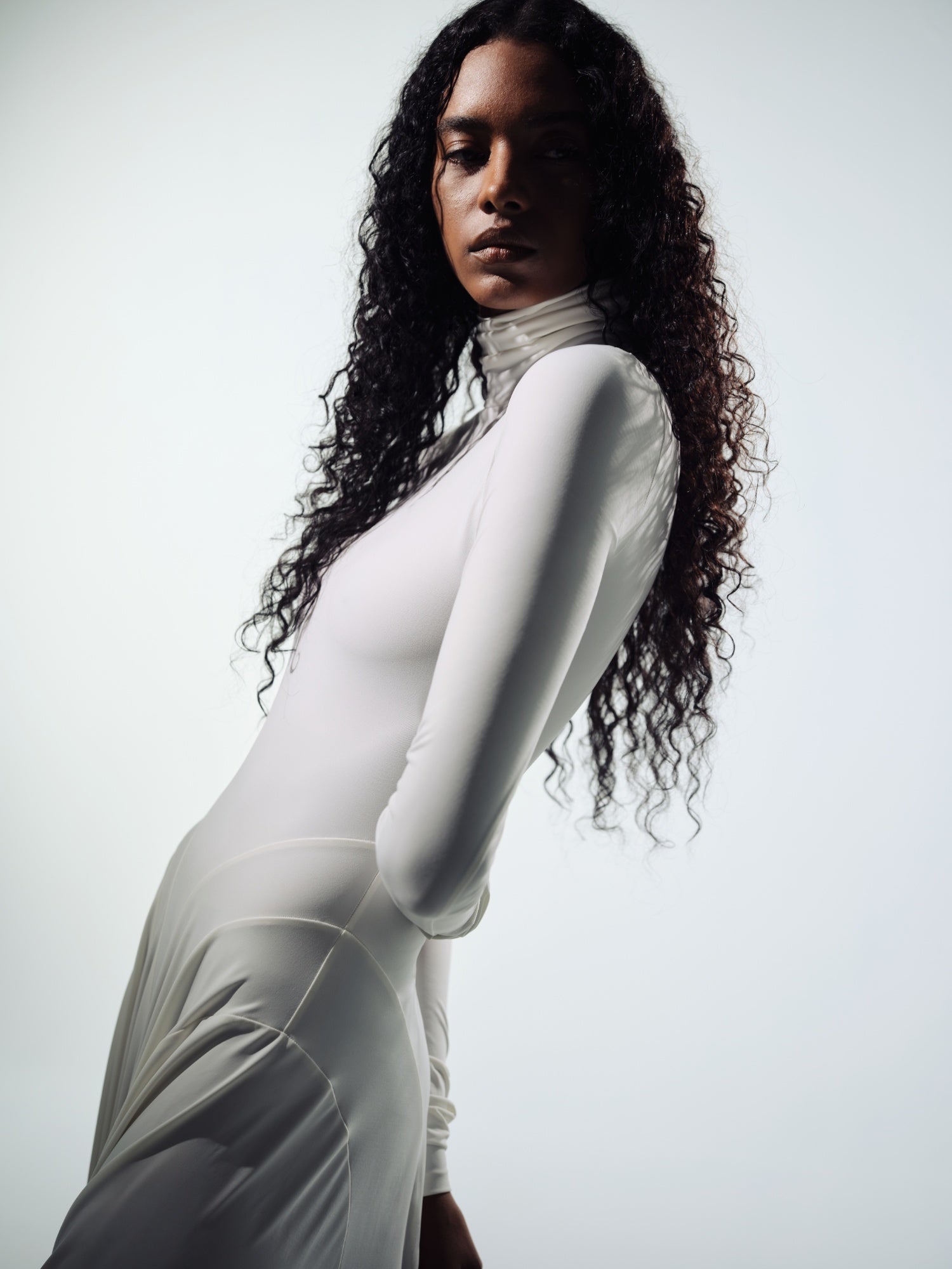 WHITE MAXI ELBISE WITH DRAPES