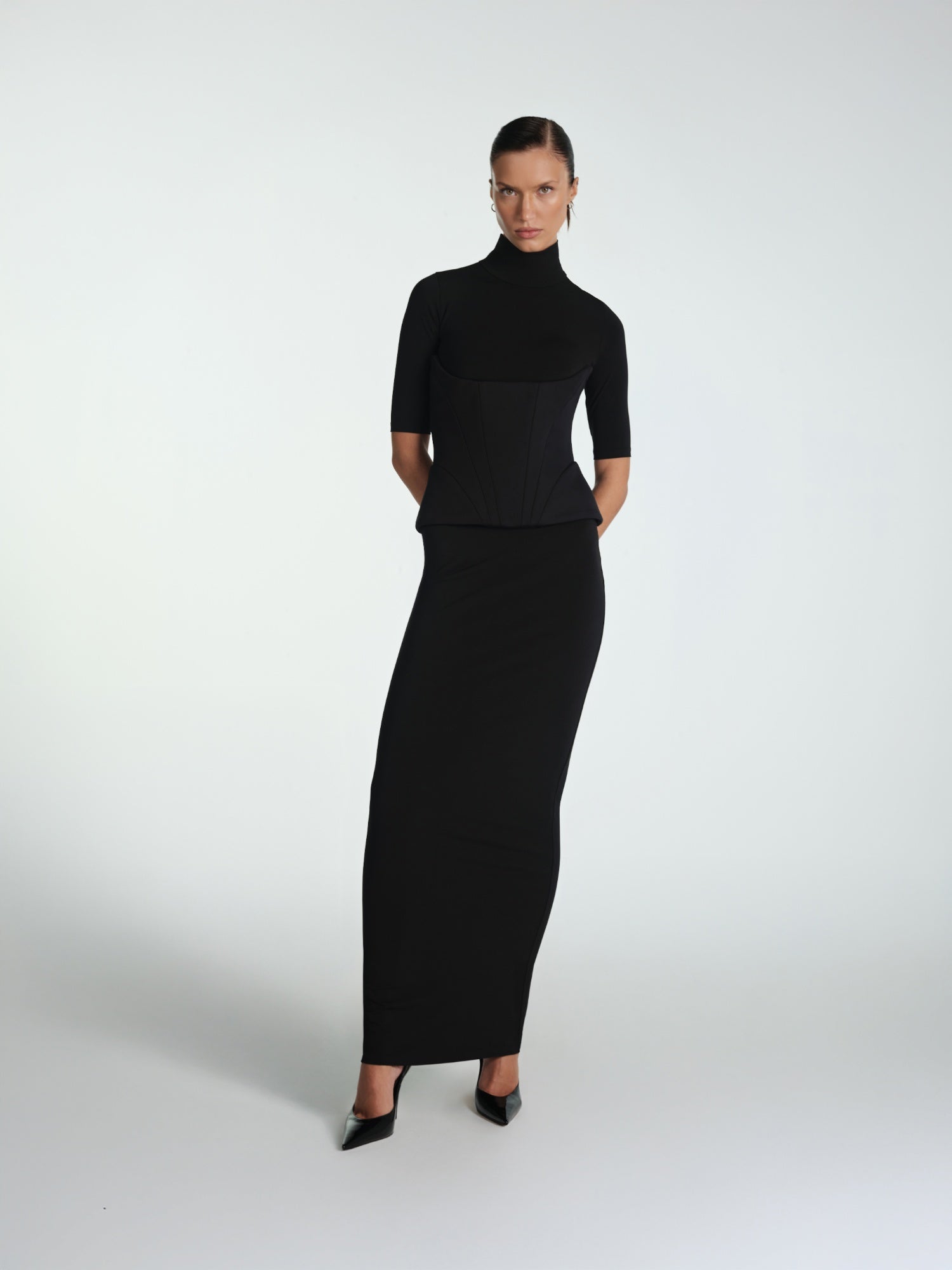 BLACK ROSIE ELBISE WITH TURTLE NECK